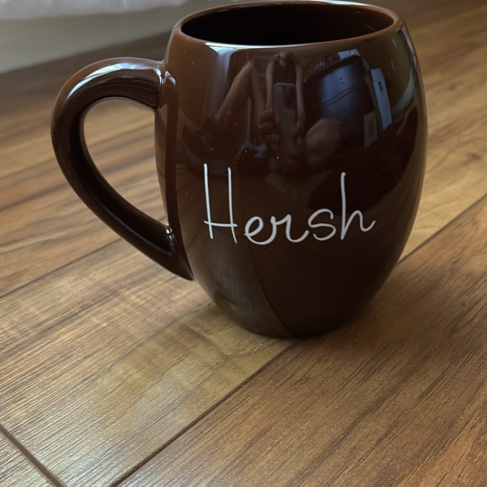 Hershey Mug - Picture 2 of 4